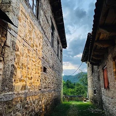 Cottage Modrich ستروغا المظهر الخارجي الصورة