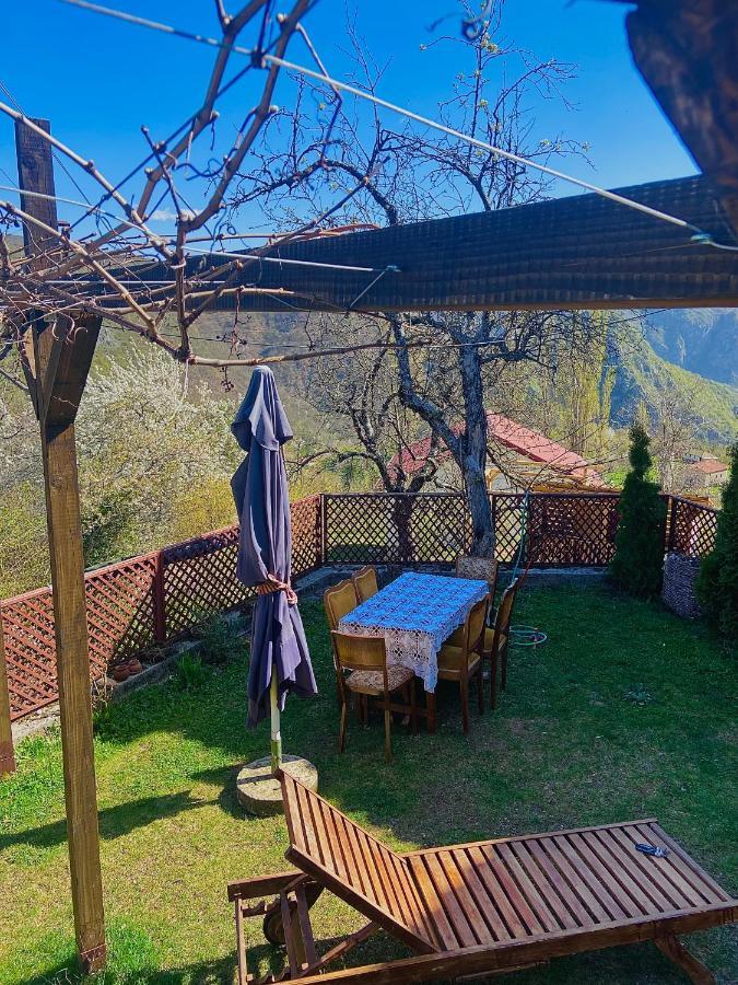 Cottage Modrich ستروغا المظهر الخارجي الصورة