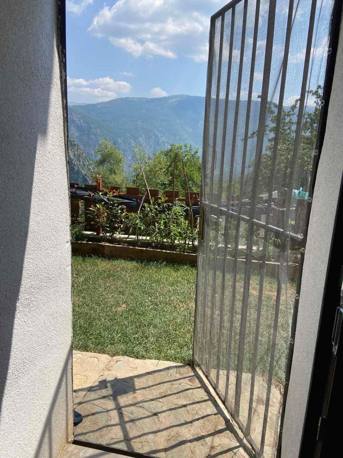 Cottage Modrich ستروغا المظهر الخارجي الصورة